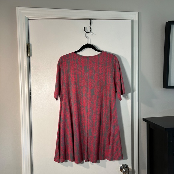 Lularoe Perfect Tee - Picture 2 of 7